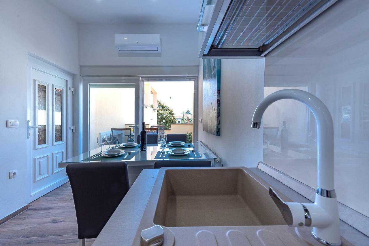 Apartments Dijana Zadar Exterior foto