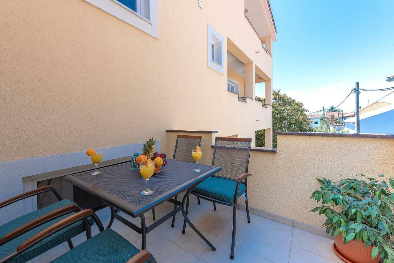 Apartments Dijana Zadar Exterior foto